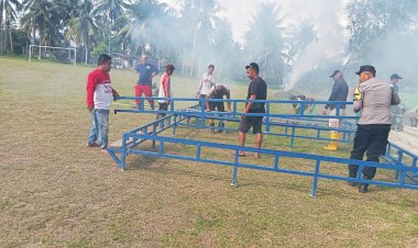 Bhabinkamtibmas Kelurahan Raya Turut Ambil Bagian dalam Gotong Royong Sambut 1 Muharam 1447 H