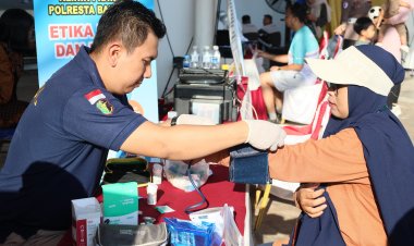 POLDA KEPRI GELAR CAR FREE DAY DALAM RANGKA HARI BHAYANGKARA KE-79 DI ALUN-ALUN ENGKU PUTRI BATAM