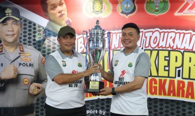 SAMBUT HARI BHAYANGKARA KE 79 TAHUN 2025: POLDA KEPRI GELAR TURNAMEN BADMINTON