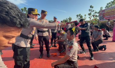 Kapolres Bintan pimpin langsung upacara kenaikan pangkat