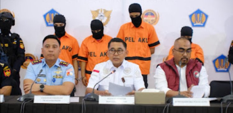 Bea Cukai Batam ungkap jaringan kurir lintas Internasional Pada Konferensi Pers di kantor Bea Cukai Batam