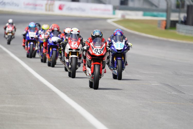 AHRT Dominasi ARRC Sepang, Arbi dan Adenanta Kokoh di Puncak Klasemen