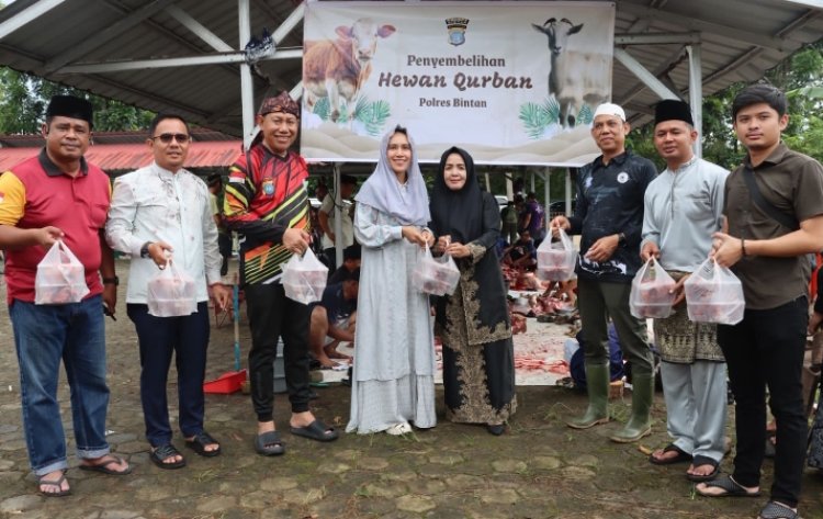 Hari Raya Idul Adha Polres Bintan, menyembelih 5 Ekor Sapi, dan 5 Ekor Kambing