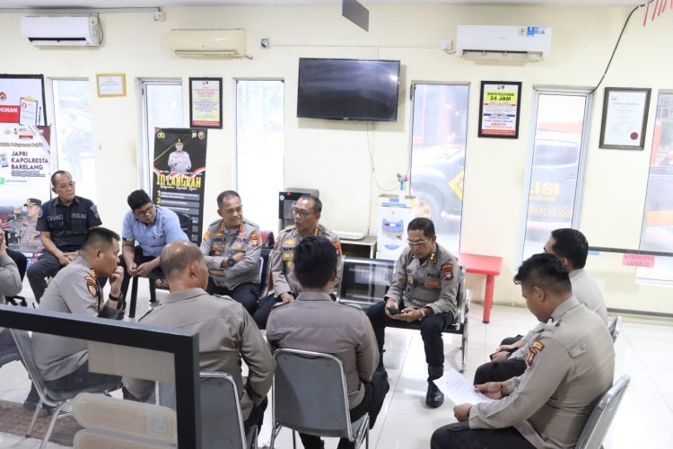 Tingkatkan Kualitas Pelayanan Publik, Karo Ops Polda Kepri Tinjau Layanan 110 Polresta Barelang