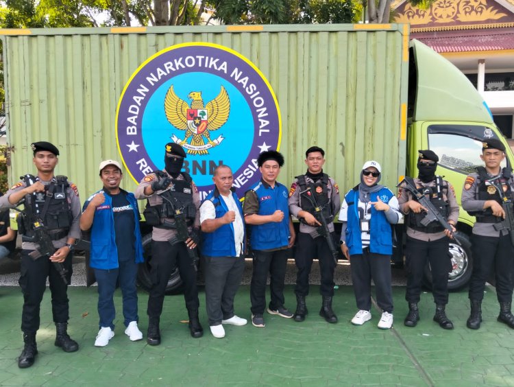 Relawan Ambulans Cipta Peduli Bangsa Saksikan Langsung Pemusnahan 2 Ton Sabu di Engku Putri