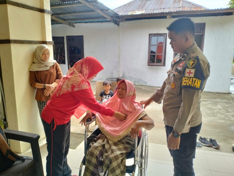 Polres Lingga Gelar Aksi Kemanusiaan untuk Lansia, Wujud Dedikasi di HUT Bhayangkara ke-79