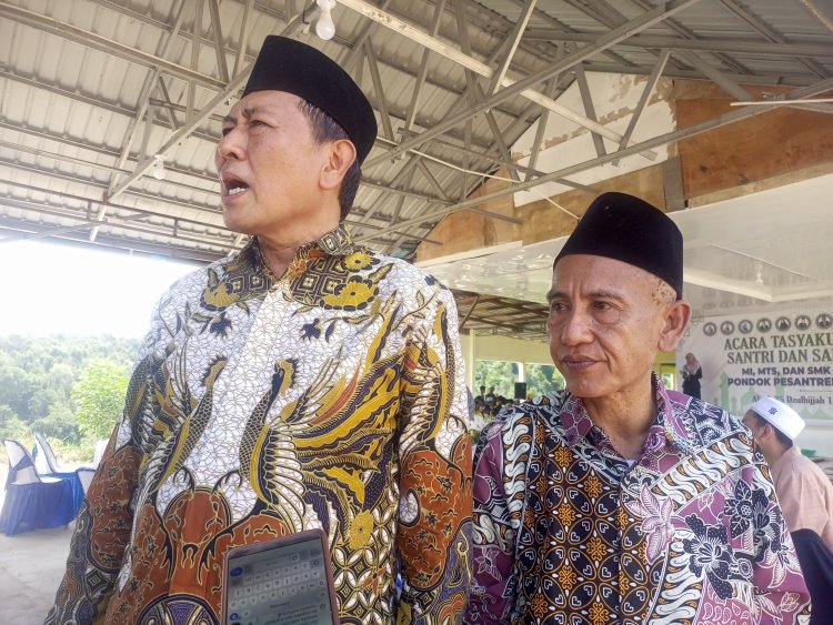 Tasyakuran Penamatan Santri dan Santriwati ke-14 MI, MTs, SMK Islamic Center NW Berlangsung Khidmat dan Penuh Haru