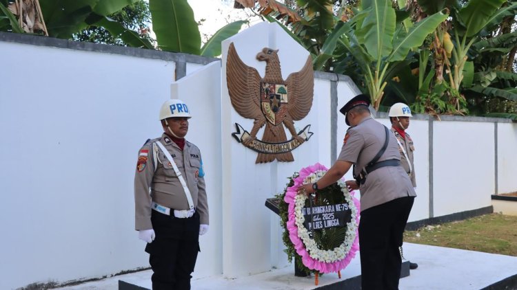 Kapolres Lingga Pimpin Upacara Ziarah dan Tabur Bunga Warisi Semangat Juang dalam Peringatan Hari Bhayangkara ke-79