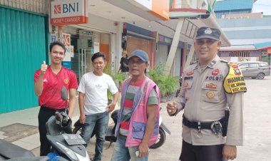 Waspada Curanmor: Polsek Bengkong Sebar Banner WhatsApp Imbauan dan Sambangi Warga di Titik Strategis