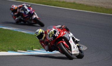 Podium Lagi, Pebalap Binaan Astra Honda Kencang melesat di Balapan Internasional