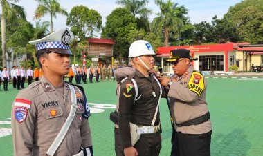Polres Natuna Laksanakan Apel Gelar Pasukan Operasi Patuh Seligi-2025
