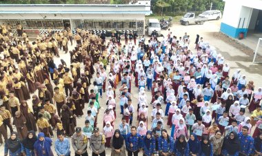 Bhabinkamtibmas Polsek Bengkong Gelar Penyuluhan Bahaya Narkoba dan Judi Online di SMPN 62 Batam