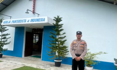 Personel Polres Lingga dan Polsek Jajaran Amankan Ibadah Minggu dan Gelar Patroli Dialogis Humanis