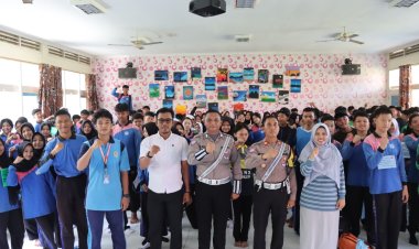Cegah Narkoba dan Pelanggaran Lalu Lintas, Polres Lingga Sambangi MPLS SMA Negeri 2 Dabo Singkep