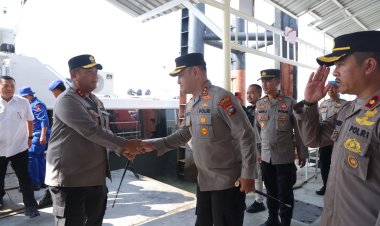 KAPOLDA KEPRI HADIRI PENUTUPAN OPERASI LAUT TERPADU DAN LAUNCHING SATGAS PEMBERANTASAN PENYELUNDUPAN