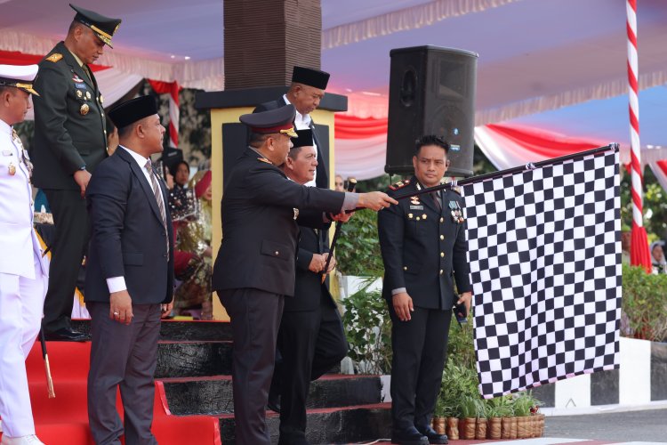 POLDA KEPRI GELAR UPACARA HARI BHAYANGKARA KE-79 TAHUN 2025: TEGASKAN KOMITMEN PELAYANAN POLRI UNTUK MASYARAKAT