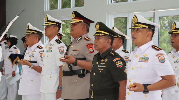 Kapolres Lingga Hadiri Sertijab Danlanal Dabo Singkep: Teguhkan Sinergi TNI-Polri dalam Menjaga Stabilitas Keamanan