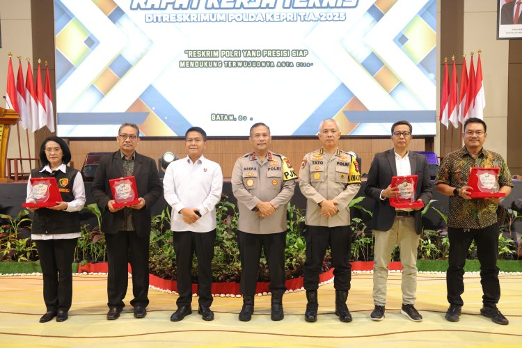 KAPOLDA KEPRI BUKA RAKERNIS DITRESKRIMUM POLDA KEPRI T.A. 2025: PERKUAT PENEGAKAN HUKUM YANG PRESISI
