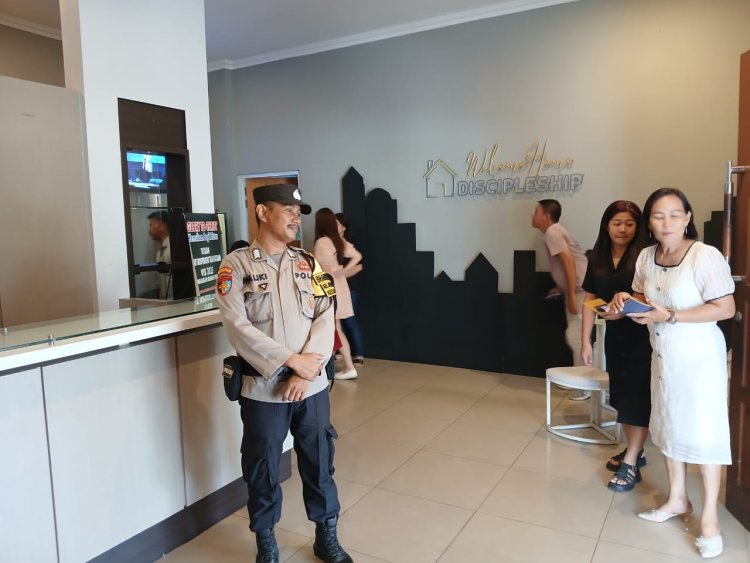 Polsek Bengkong Gelar Minggu Kasih Kamtibmas Bersama Jemaat Gereja Impact Community