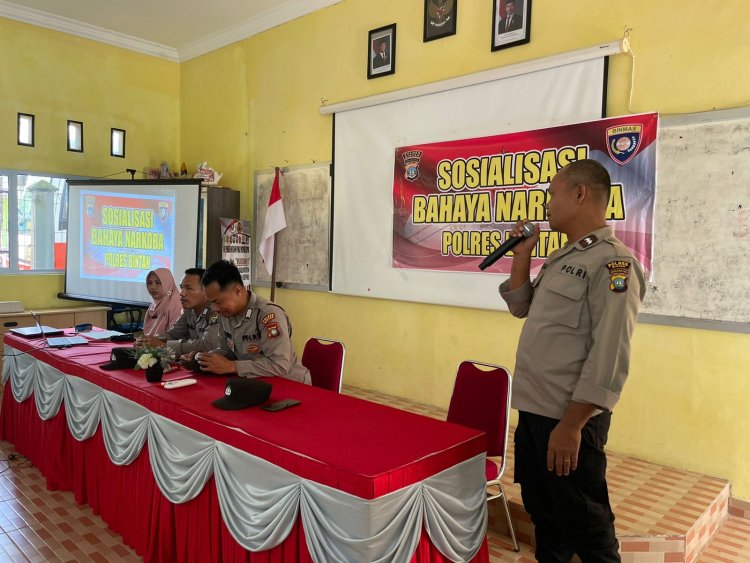 Wujudkan Generasi Bebas Narkoba, Satbinmas Polres Bintan Berikan Sosialisasi ke SMAN 1 Teluk Bintan