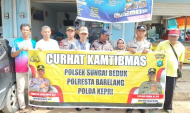 Datangi Pasar, Polsek Sungai Beduk Serap Aspirasi Pedagang Melalui Jumat Curhat