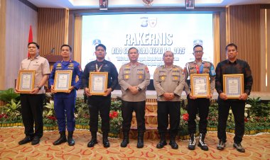 KAPOLDA KEPRI BUKA RAKERNIS BIRO SDM POLDA KEPRI 2025: PERKUAT SDM POLRI UNGGUL, ADAPTIF, DAN BERINTEGRITAS