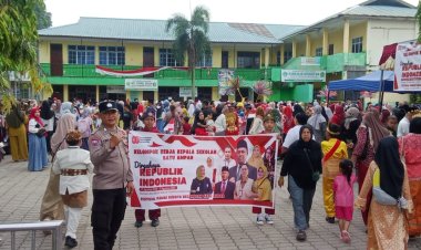 Polsek Batu Ampar laksanakan pengamanan pawai budaya tingkat sekolah dasar dalam rangka HUT RI ke-80