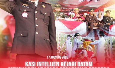 Kejaksaan Negeri Batam Hadiri Upacara Penurunan Bendera HUT ke-80 RI di Alun-Alun Engku Putri