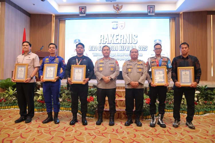 KAPOLDA KEPRI BUKA RAKERNIS BIRO SDM POLDA KEPRI 2025: PERKUAT SDM POLRI UNGGUL, ADAPTIF, DAN BERINTEGRITAS