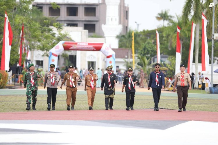 Kirab Kebangsaan Meriahkan Pembukaan HUT ke-80 RI di Batam