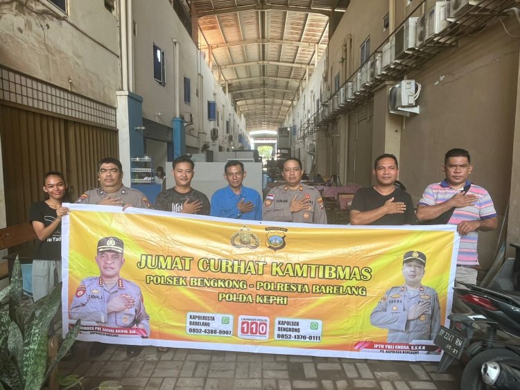 Jumat Curhat di Bengkong: Warga dan Polisi Bahas Keamanan Hingga Bijak Bermedia Sosial