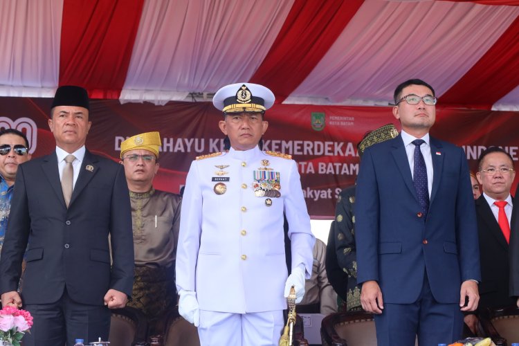 Penggagal & Pemusnah Penyelundupan Narkoba 4 Ton Hadiri Upacara 17 Agustus di Dataran Engku Putri Batam