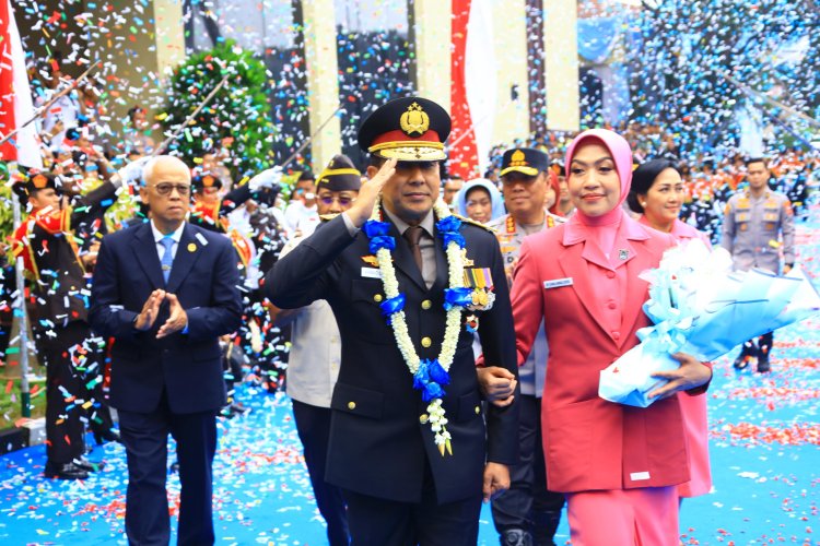 KAPOLDA KEPRI HADIRI ACARA TRADISI PENGANTAR PURNA TUGAS DAN PENGANTAR TUGAS WAKAPOLRI