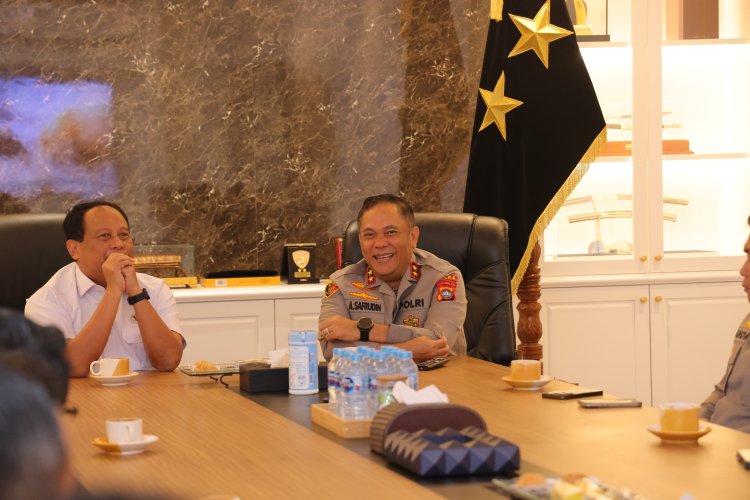 POLDA KEPRI TERIMA KUNJUNGAN KERJA WAKIL MENTERI PERHUBUNGAN: BAHAS DISTRIBUSI LOGISTIK DAN JALUR RORO