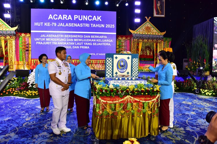 Dankodaeral IV Hadiri Puncak HUT ke-79 Jalasenastri di Jakarta