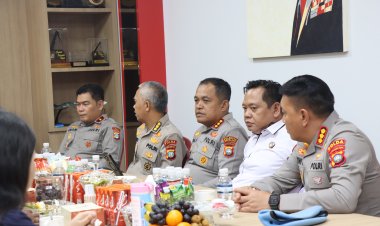 KAPOLDA KEPRI AUDIENSI BERSAMA ORGANISASI MAHASISWA DI BATAM