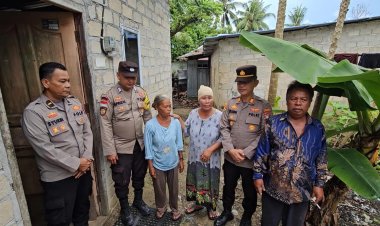 Polsek Meral Salurkan Bantuan Barang Bangunan untuk Warga Penderita Penyakit Menahun