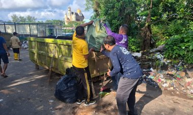 BHABINKAMIBMAS KELURAHAN KP. PELITA MELAKSANAKAN GOTONG ROYONG BERSAMA WARGA KOMPLEK BALOI INDAH ANGGREK