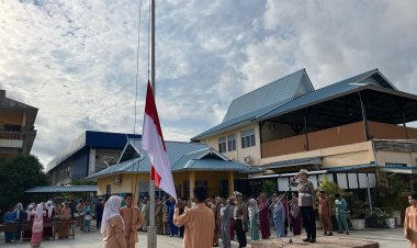 Satlantas Polresta Barelang Gelar Police Go To School di SMA Negeri 20 Batam dalam Rangka Peringati 70 Tahun Lalu Lintas Bhayangkara
