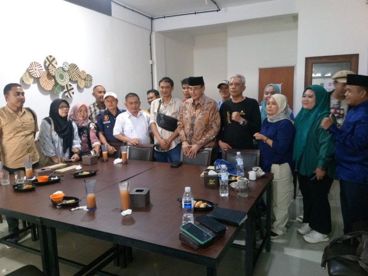 Dialog Santai Ismeth Abdullah dan Insan Pers, Bahas Isu Pembangunan Batam