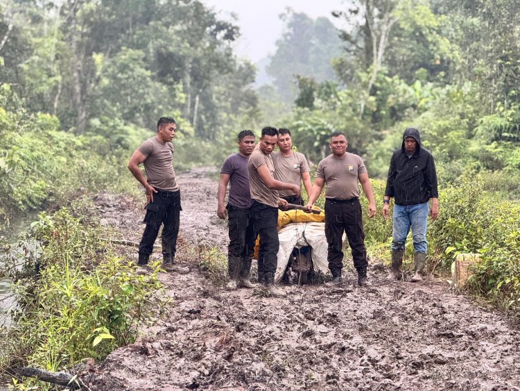 Polres Lingga angkut 3,5 Ton Jagung Melintasi Lumpur dan Hujan, Wujud Nyata Dukung Ketahanan Pangan Nasional