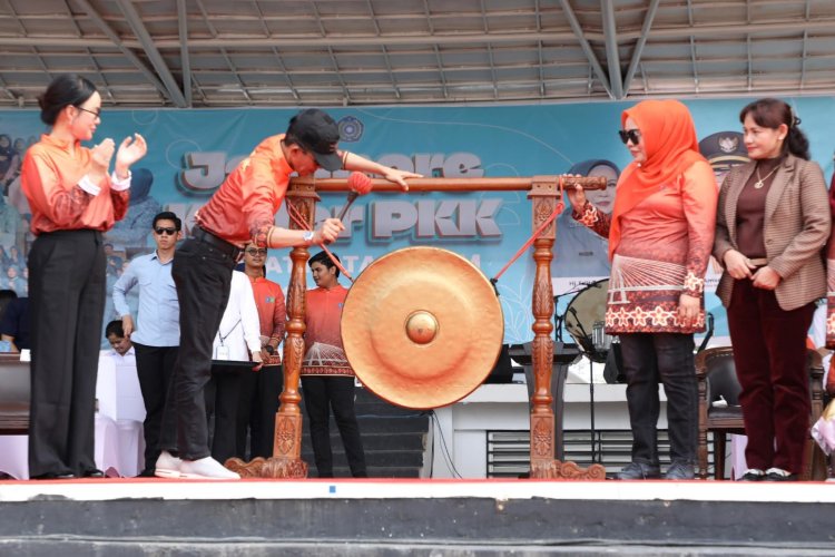 PKK Batam Solid Dukung Kemajuan, Amsakar, Li Claudia, dan Erlita Hadir di Jambore PKK 2025