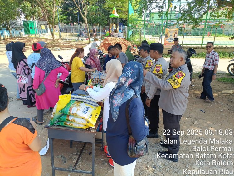 Polsek Batam Kota laksanakan pengamanan kegiatan operasi pasar murah di Baloi Permai