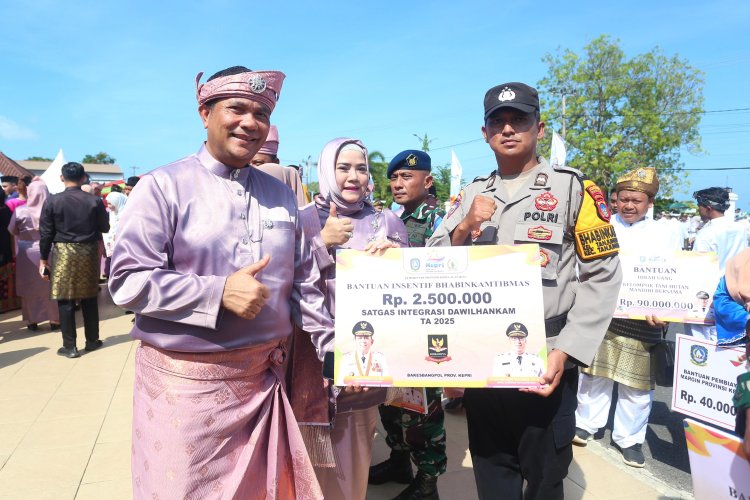 KAPOLDA KEPRI BERSAMA FORKOPIMDA IKUTI RANGKAIAN PERINGATAN HARI JADI KE-23 PROVINSI KEPULAUAN RIAU