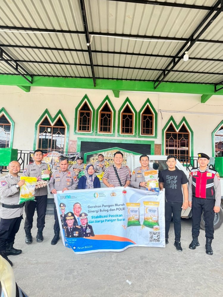 Gerakan Pasar Murah Polsek Lubuk Baja Ringankan Beban Masyarakat Di Kampung Dalam