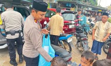 Polsek Lubuk Baja Gelar Kegiatan Bakti Sosial "Jumat Berkah" di Masjid Al Muttaqin, Wujud Nyata Pengabdian Polri Kepada Negeri