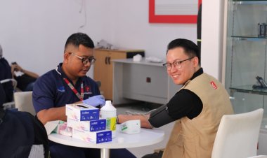 Kembali Hadir di Tengah Masyarakat Capella Honda Kepri dan PMI Batam Kumpulkan 52 Kantong Darah