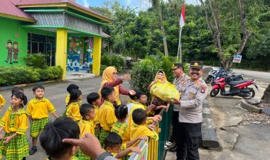 Kapolsek Sekupang Peduli Pendidikan Anak Usia Dini di TK Adhyaksa XXIX Sungai Harapan