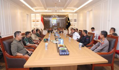 POLDA KEPRI TERIMA KUNJUNGAN KERJA PANGDAM XIX/TANJUNGPURA, PERKUAT SINERGI TNI–POLRI DALAM MENJAGA STABILITAS KAMTIBMAS