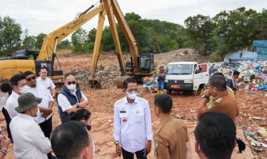 Amsakar Achmad Tinjau Penanganan Sampah di Kawasan IPAL Bengkong Sadai